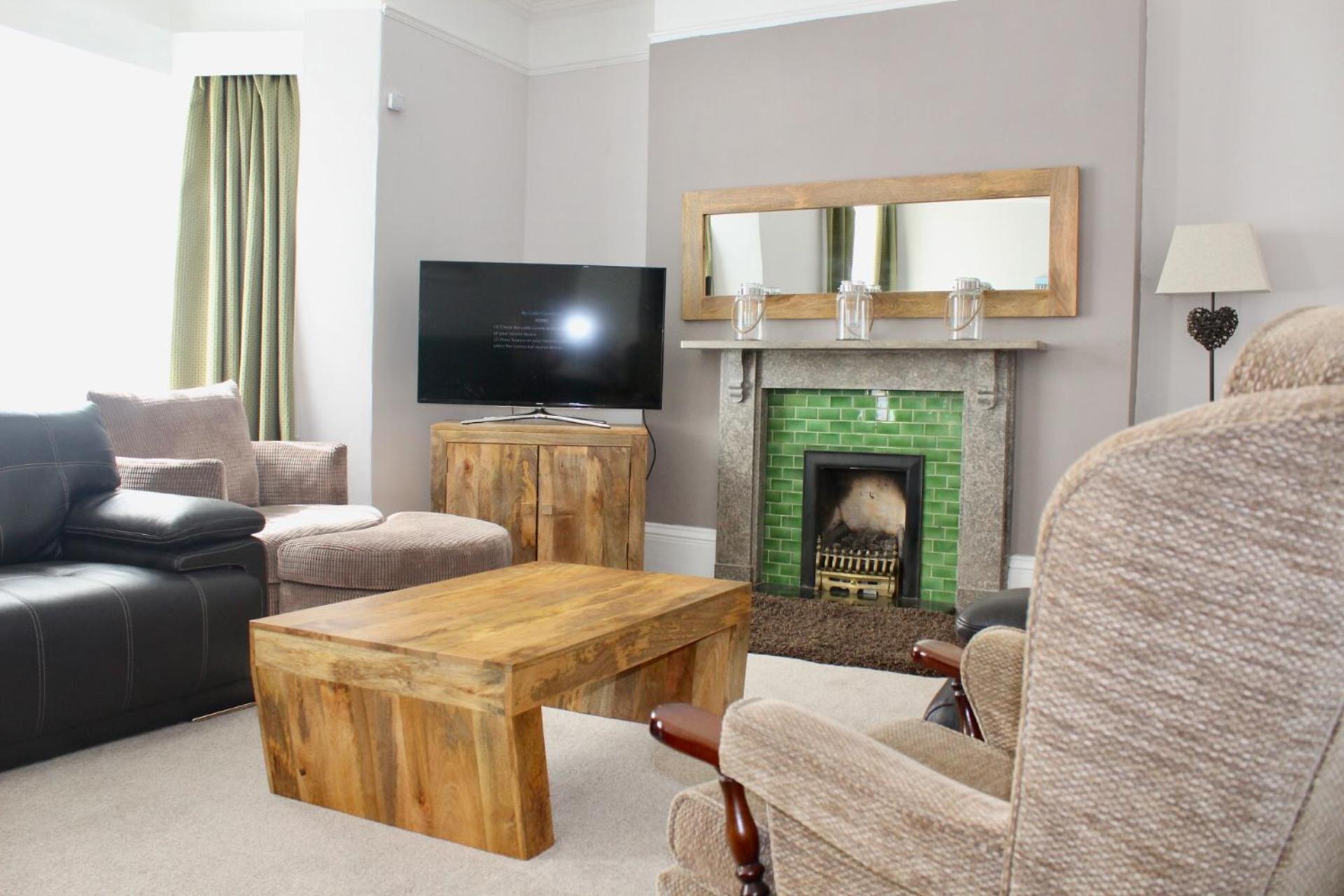 Tidesreach Filey, Sleeps 13, Close To Beach Екстер'єр фото