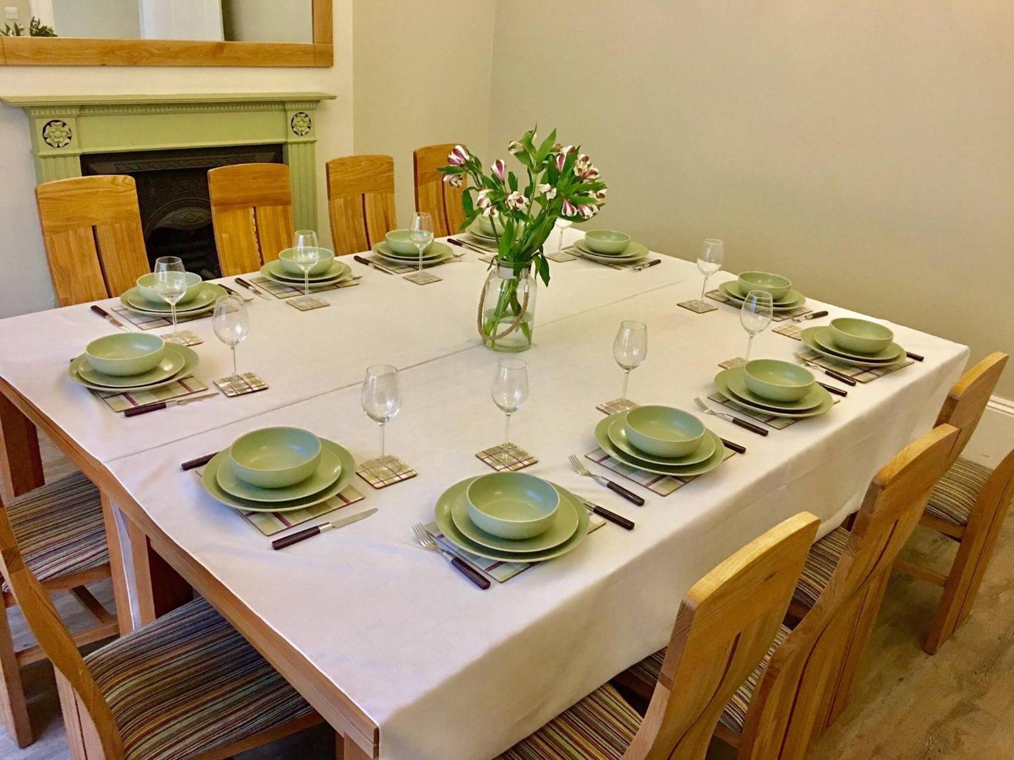 Tidesreach Filey, Sleeps 13, Close To Beach Екстер'єр фото